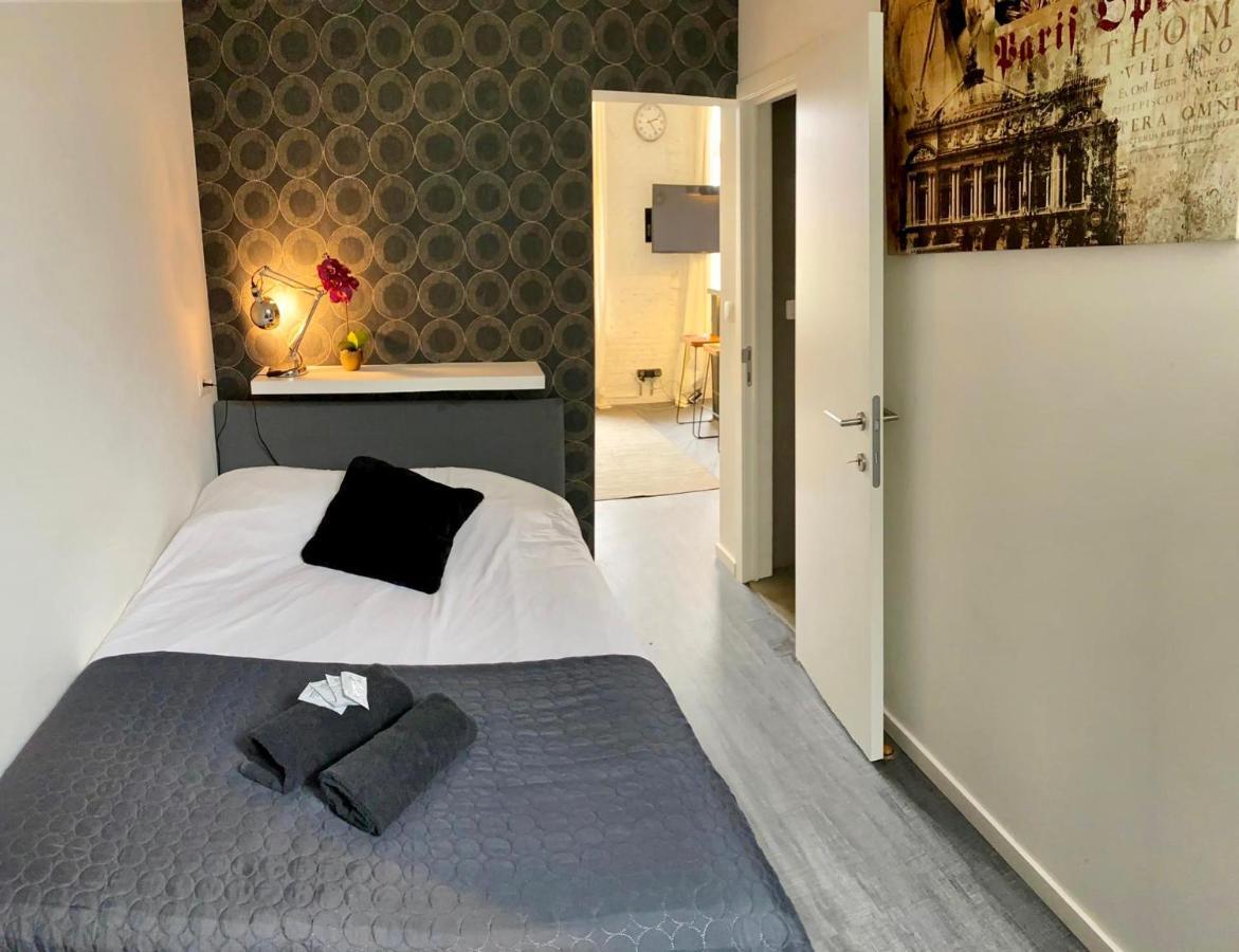 Sleep Inn - Industrial Flat Citycenter Anversa Esterno foto